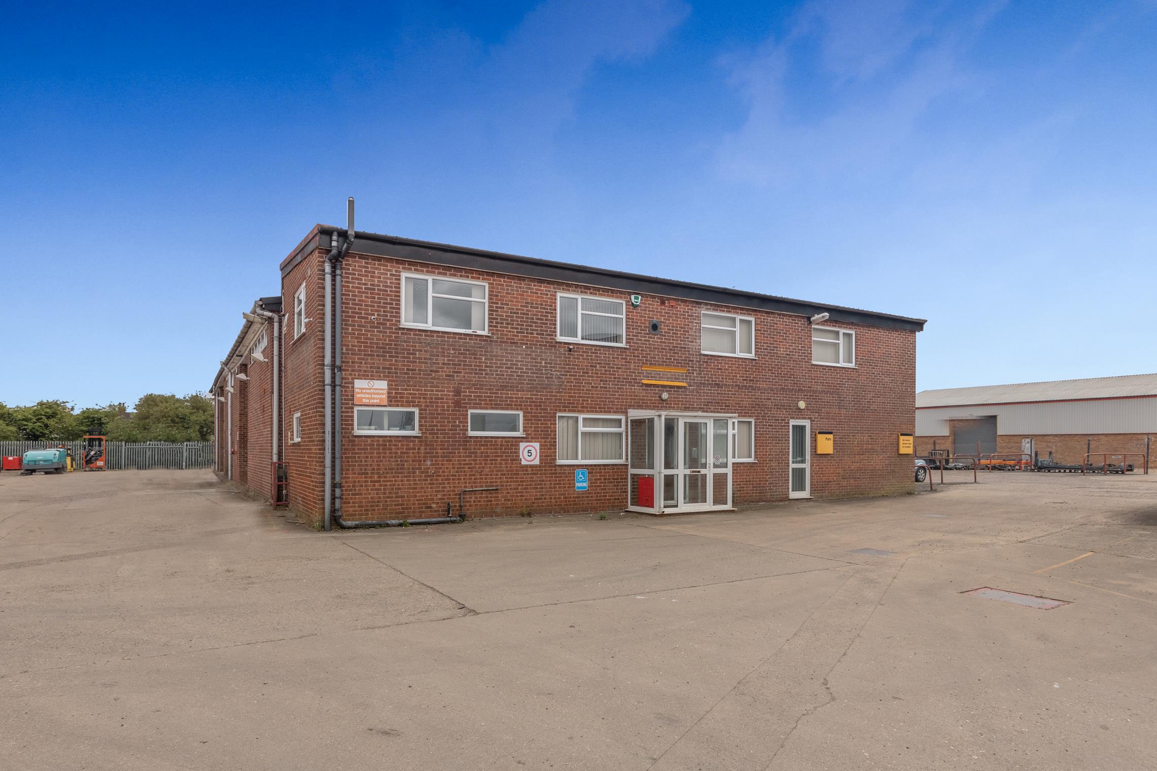 Industrial Unit Extending to 6,620sqft and 1.3 acre Secure Storage Yard