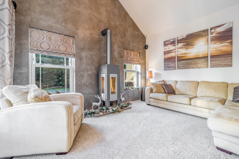 Superb Luxury Executive 5 Bedroomed House For Sale in Desirable